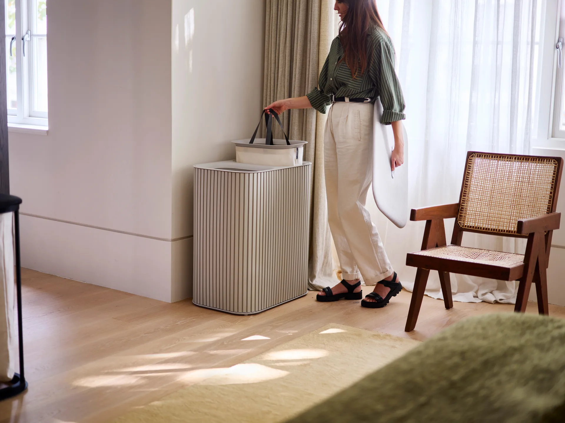 Tota Luxe wasmand 90 L, Ecru Joseph Joseph