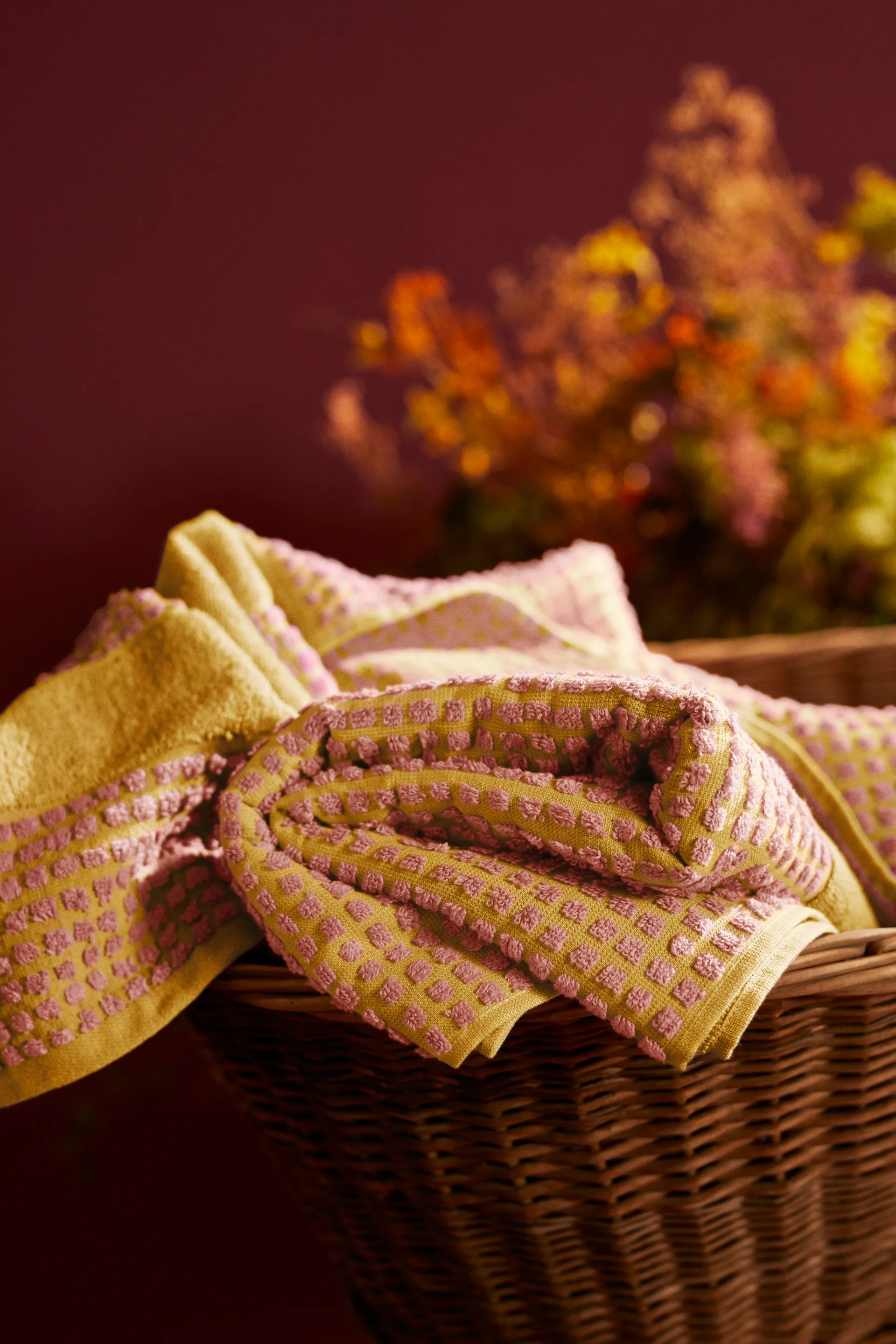 Check handdoek 50x100 cm, Geel-roze Juna