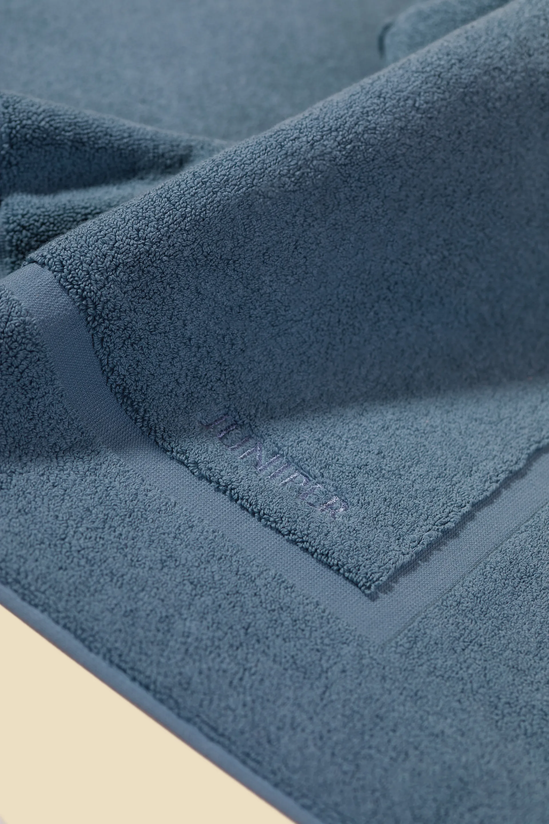 Juniper badmat 50x80 cm, North Sea Blue Juniper