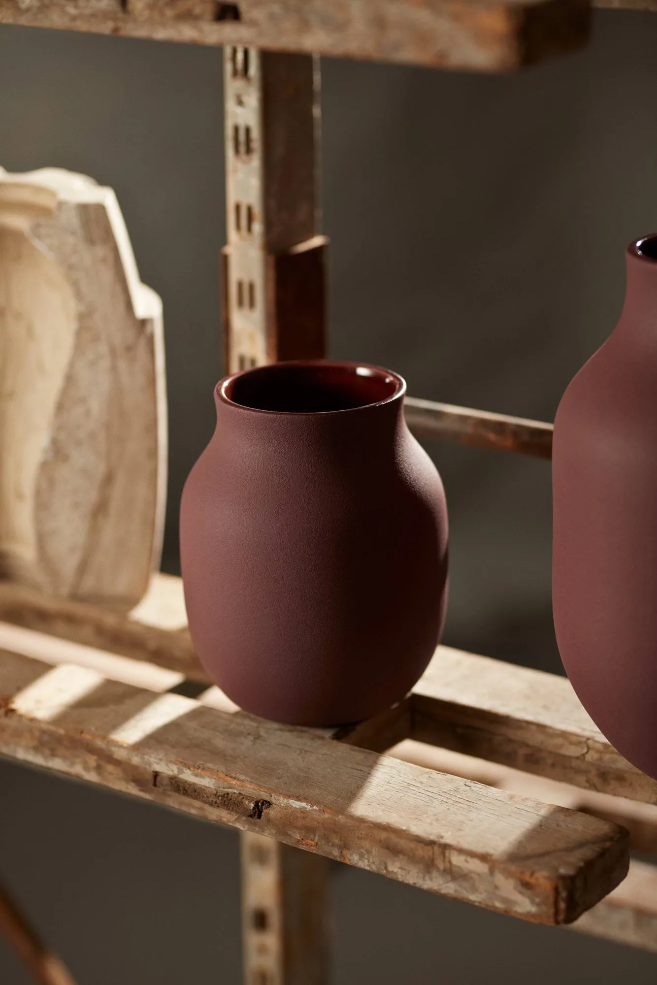 Studio Omaggio vaas, Bordeaux, 20 cm Kähler