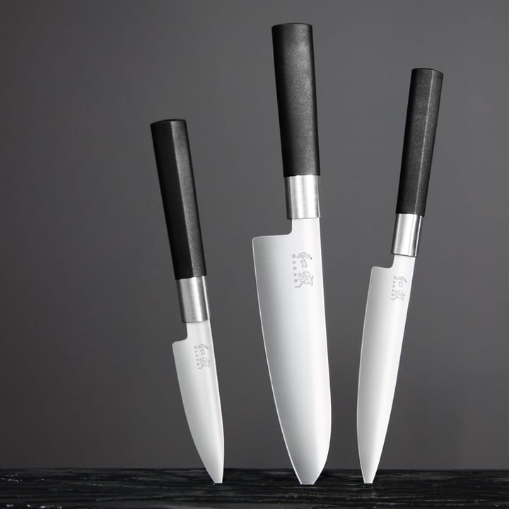 Kai Wasabi Black santokumes, 16.5 cm. KAI