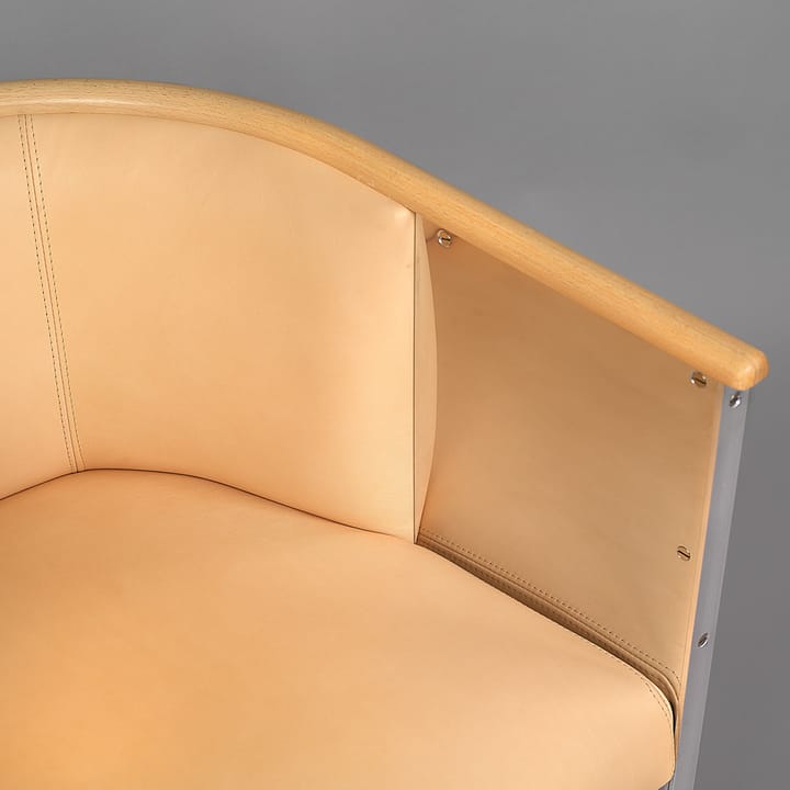Aluminium fauteuil gepolijst, Leder Tärnsjö natuur-beuk Källemo