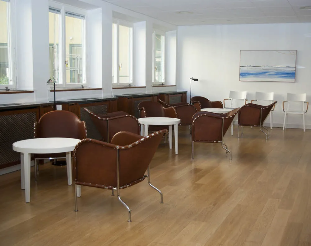 Bruno fauteuil, Kernleder bruin-vintage-chroomframe Källemo