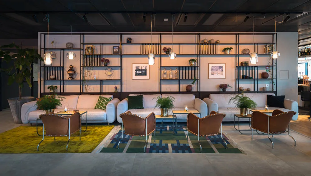 Bruno fauteuil, Kernleer cognac-chroom Källemo