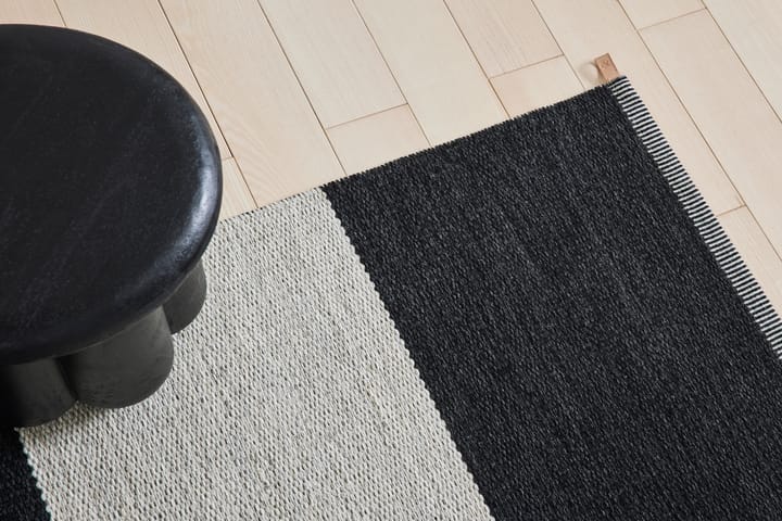 Wide Stripe Icon vloerkleed 160x240 cm, Midnight black Kasthall