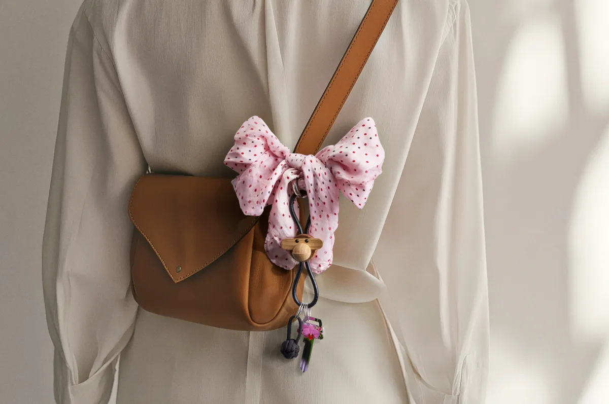 Kaj Bojesen aap sleutelhanger, Teak-limba hout, zwart leer Kay Bojesen Denmark