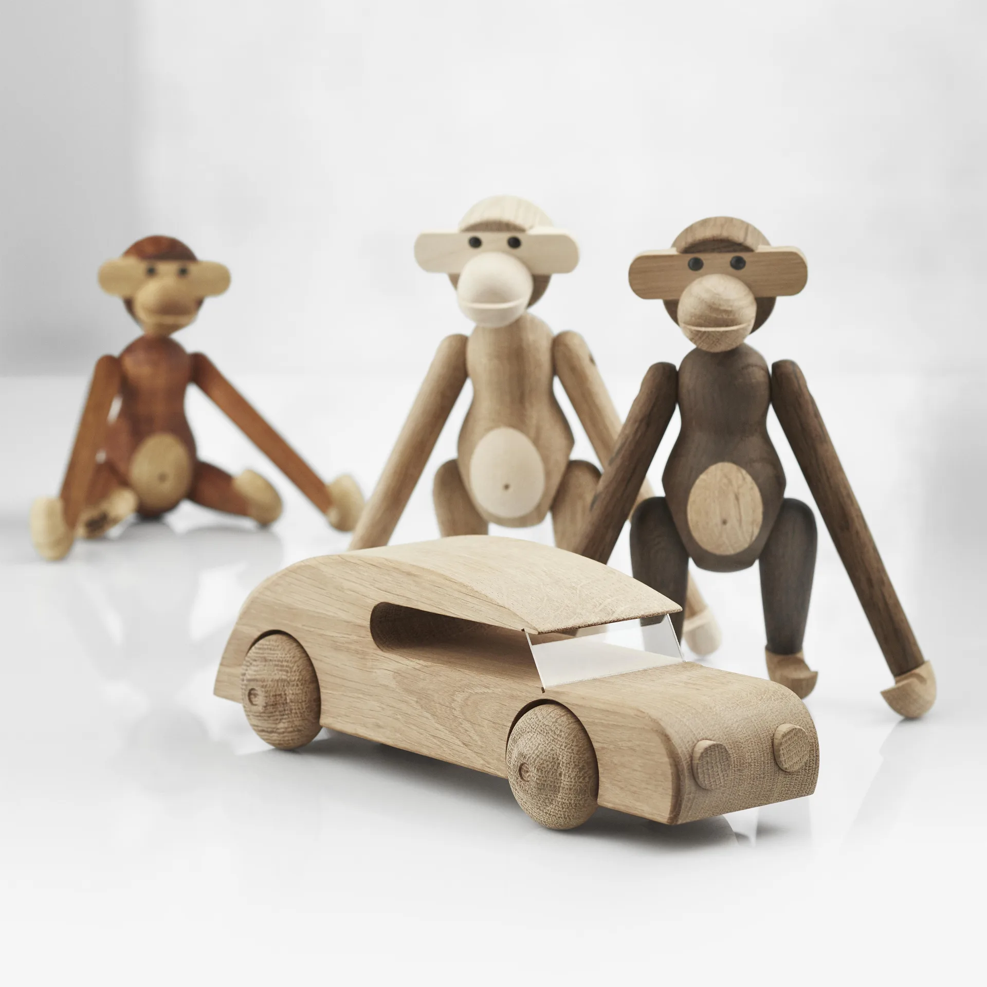 Kay Bojesen auto, onbehandeld eiken - 27 cm. Kay Bojesen Denmark