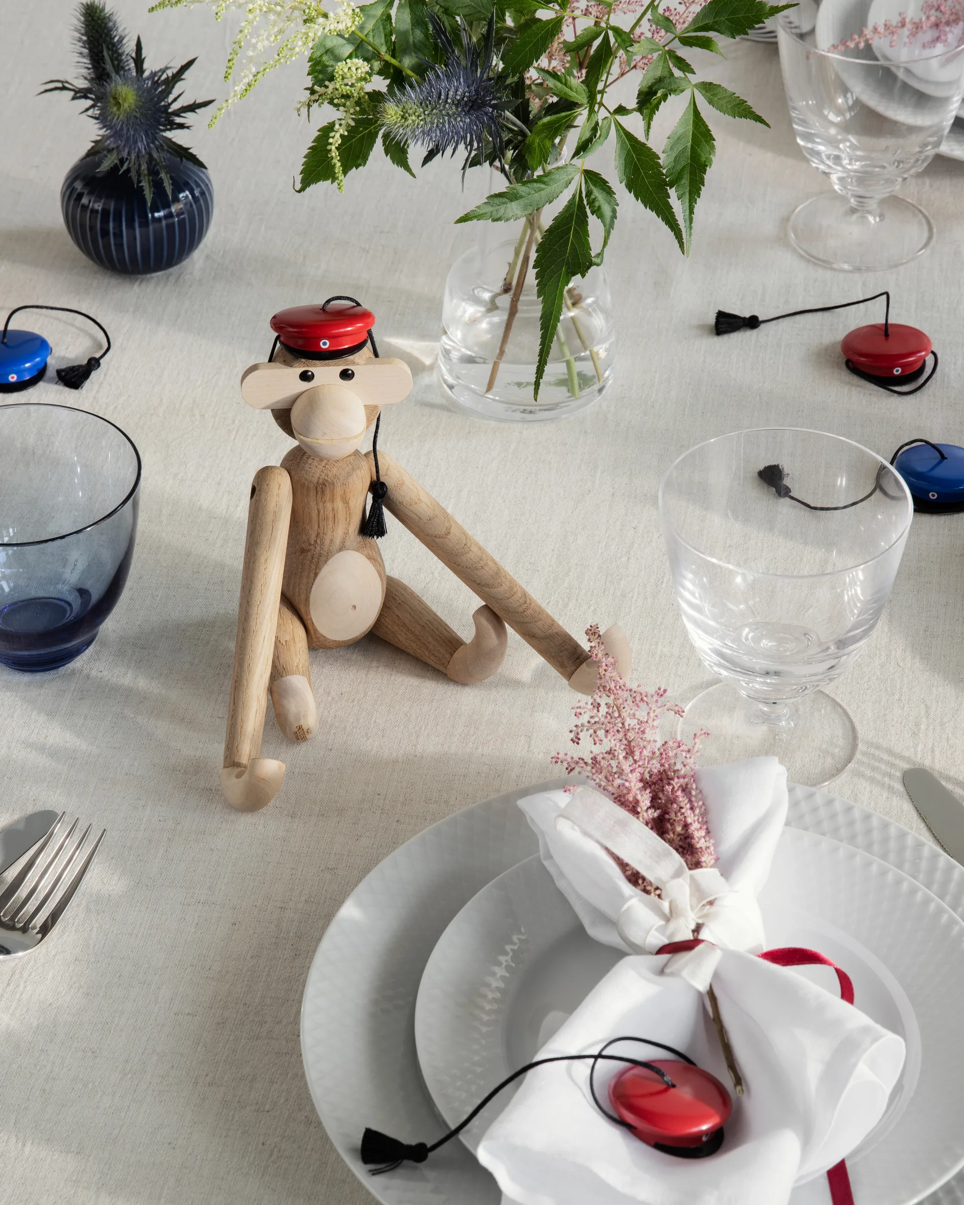 Kay Bojesen studentenpet voor de kleine aap, Rood Kay Bojesen Denmark