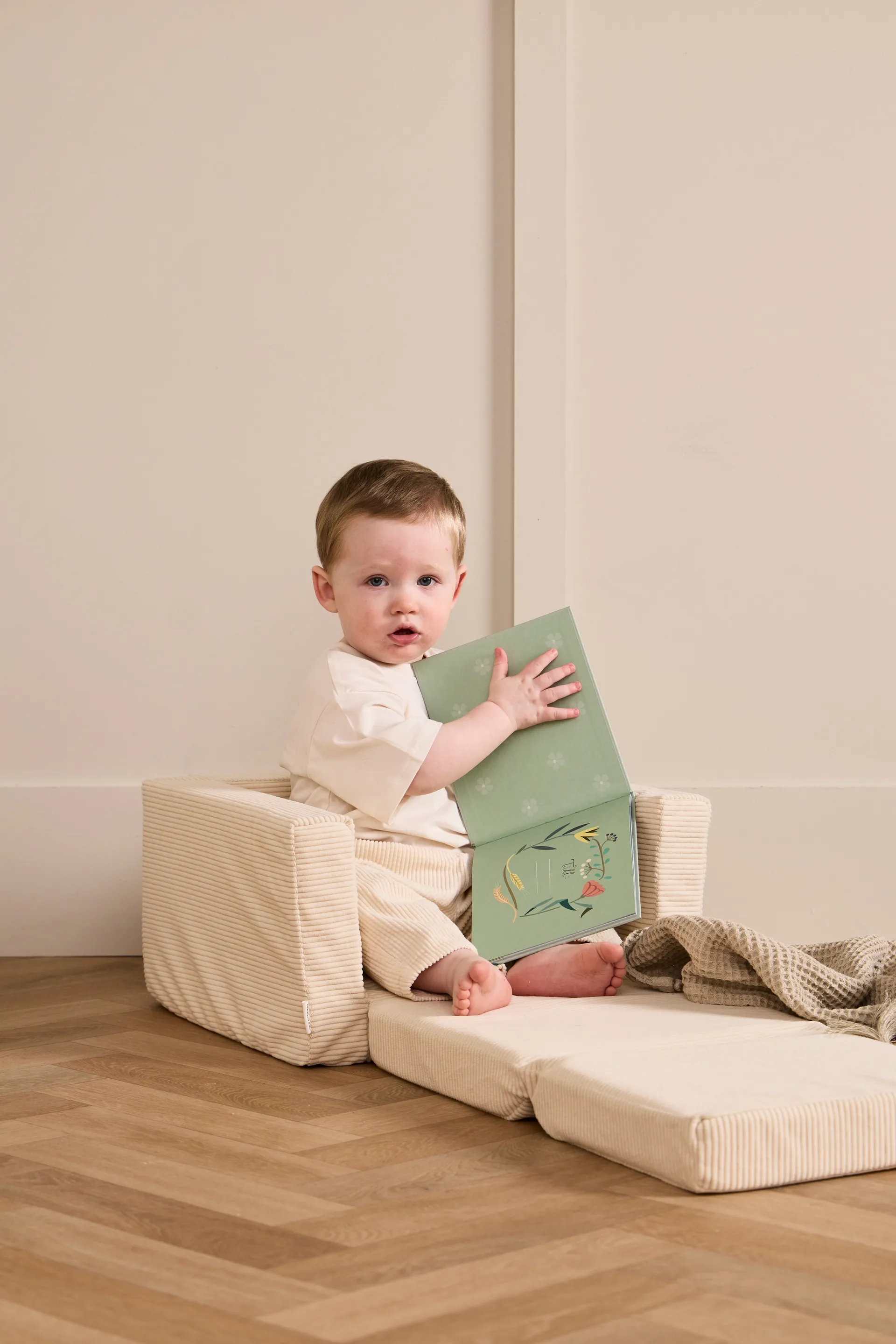 Kid's Base inklapbare fauteuil, Natuurwit Kid's Concept
