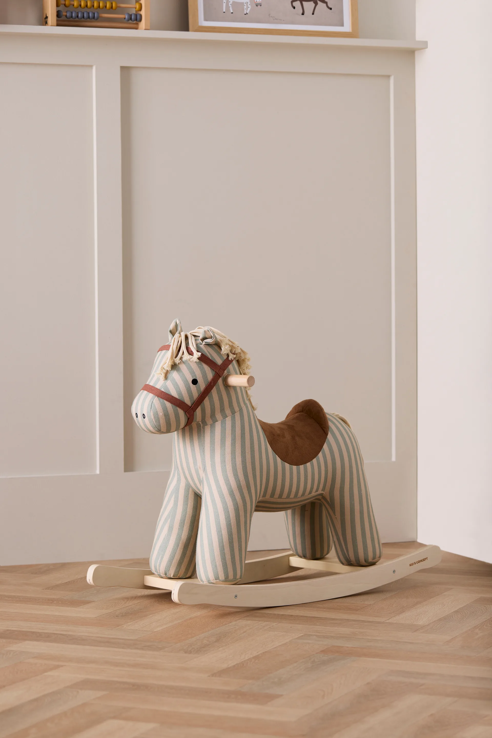 Kid's Concept schommelpaard, Sam Kid's Concept