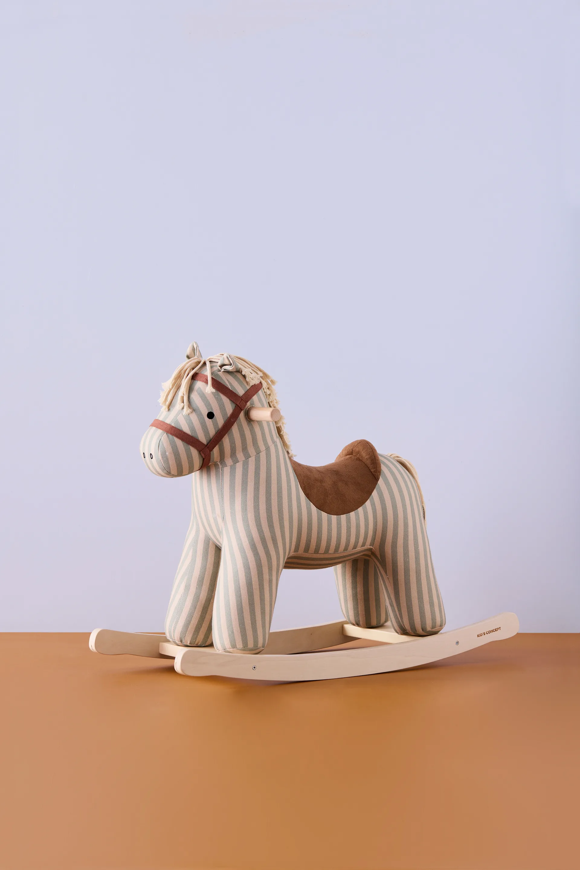 Kid's Concept schommelpaard, Sam Kid's Concept