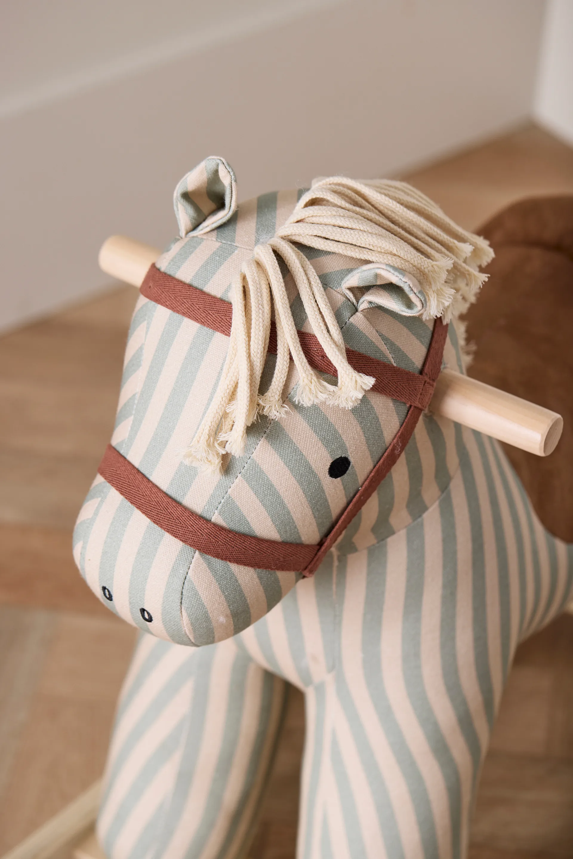 Kid's Concept schommelpaard, Sam Kid's Concept