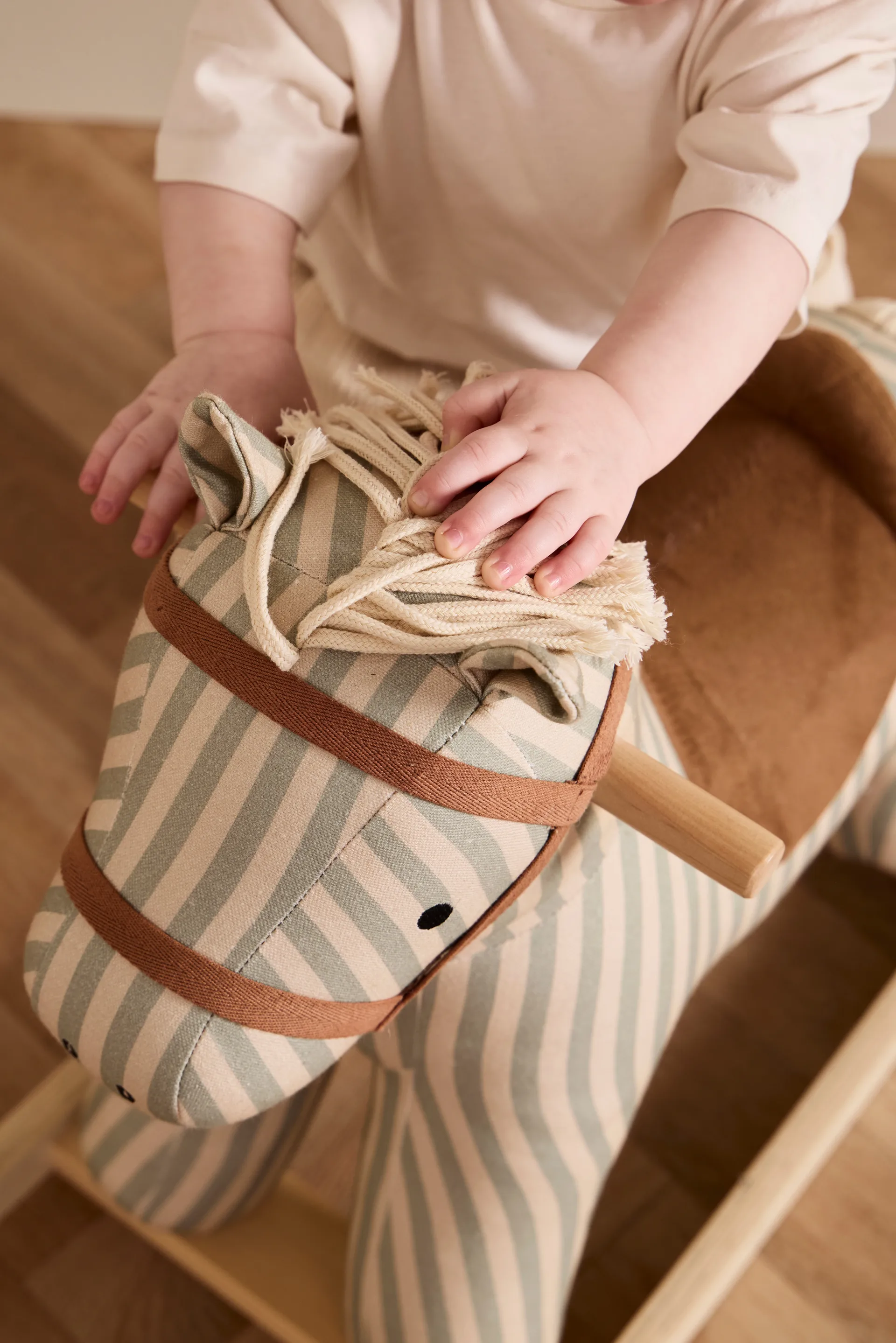 Kid's Concept schommelpaard, Sam Kid's Concept