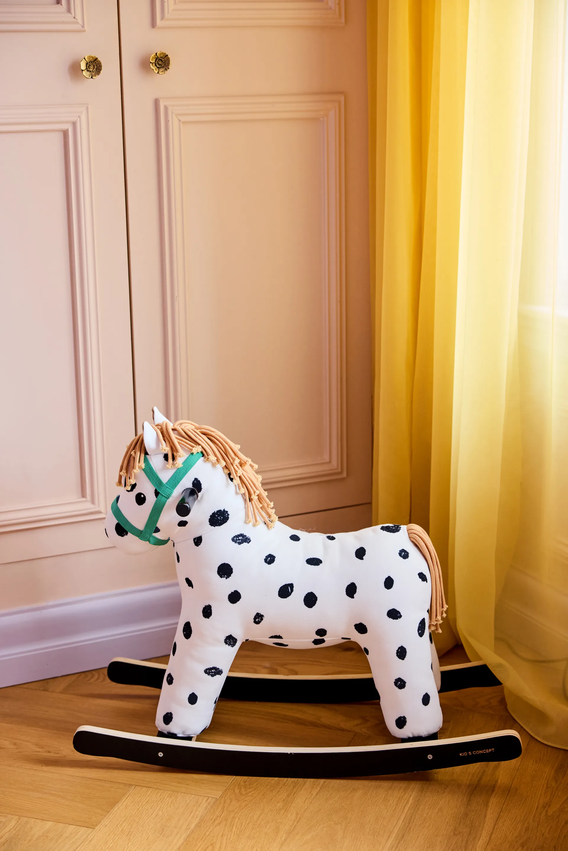 Pippi hobbelpaard, Wit-zwart Kid's Concept