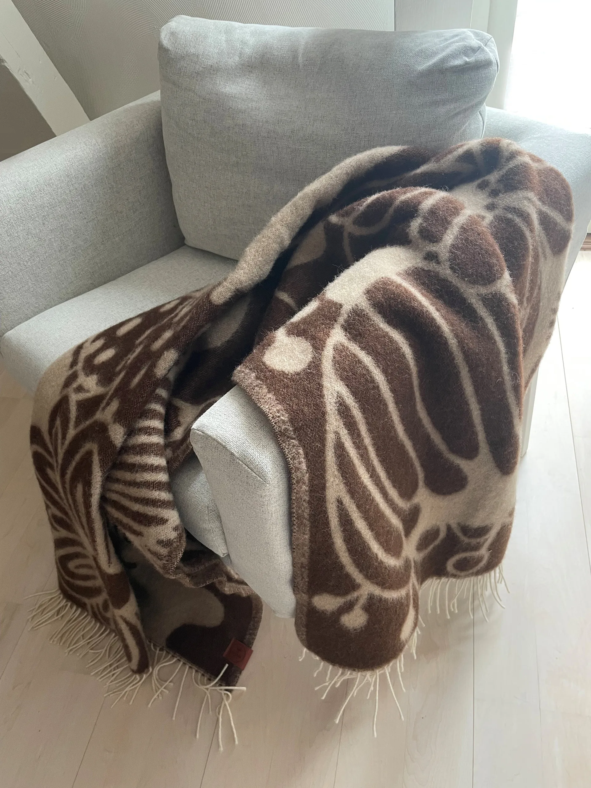 Blomranka wollen plaid, Bruin-beige, 130x200 cm Klippan Yllefabrik