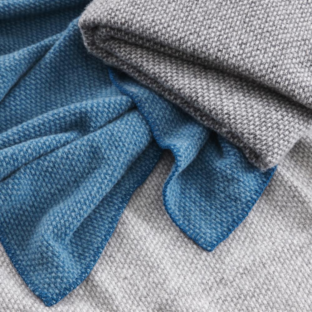 Domino wollen plaid, lichtgrijs Klippan Yllefabrik