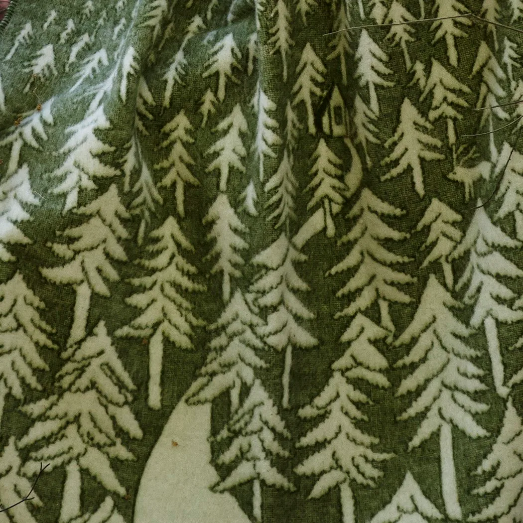 House in the forest wollen deken, groen Klippan Yllefabrik