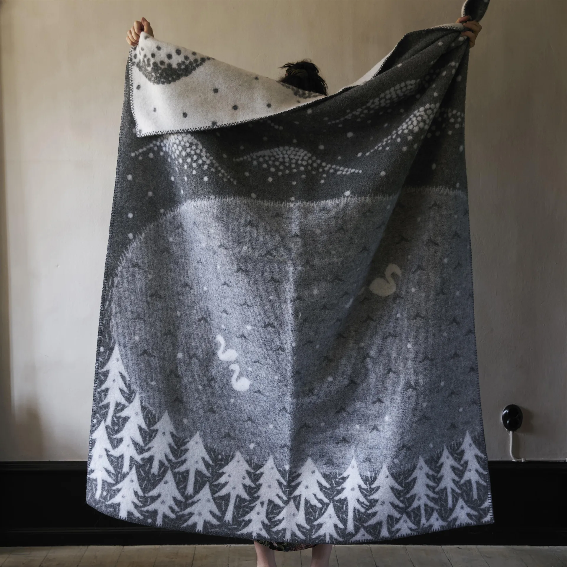 Lake in the valley plaid, grijs Klippan Yllefabrik