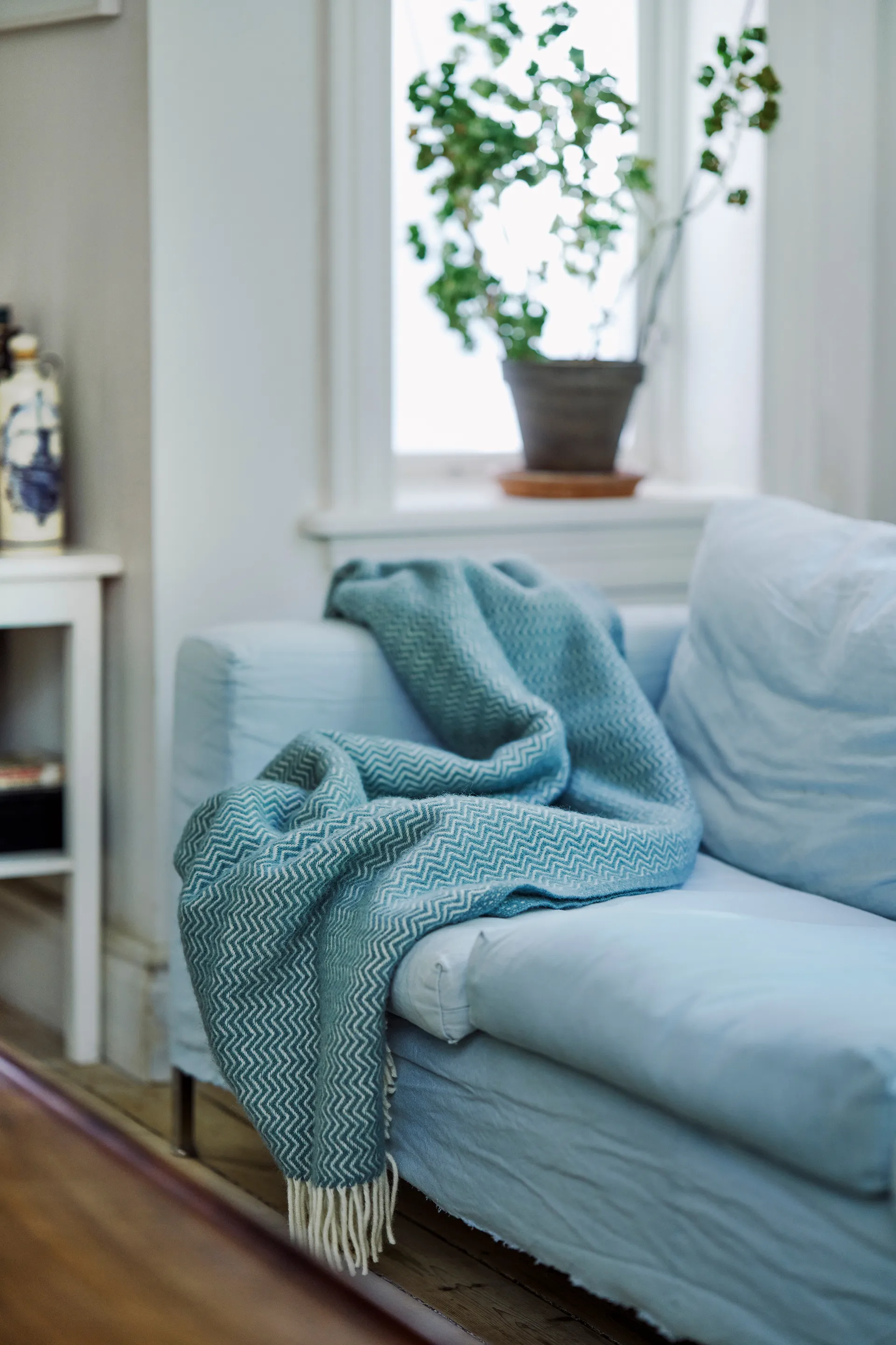 Sorbet wollen plaid 130x200 cm, Silky blue Klippan Yllefabrik