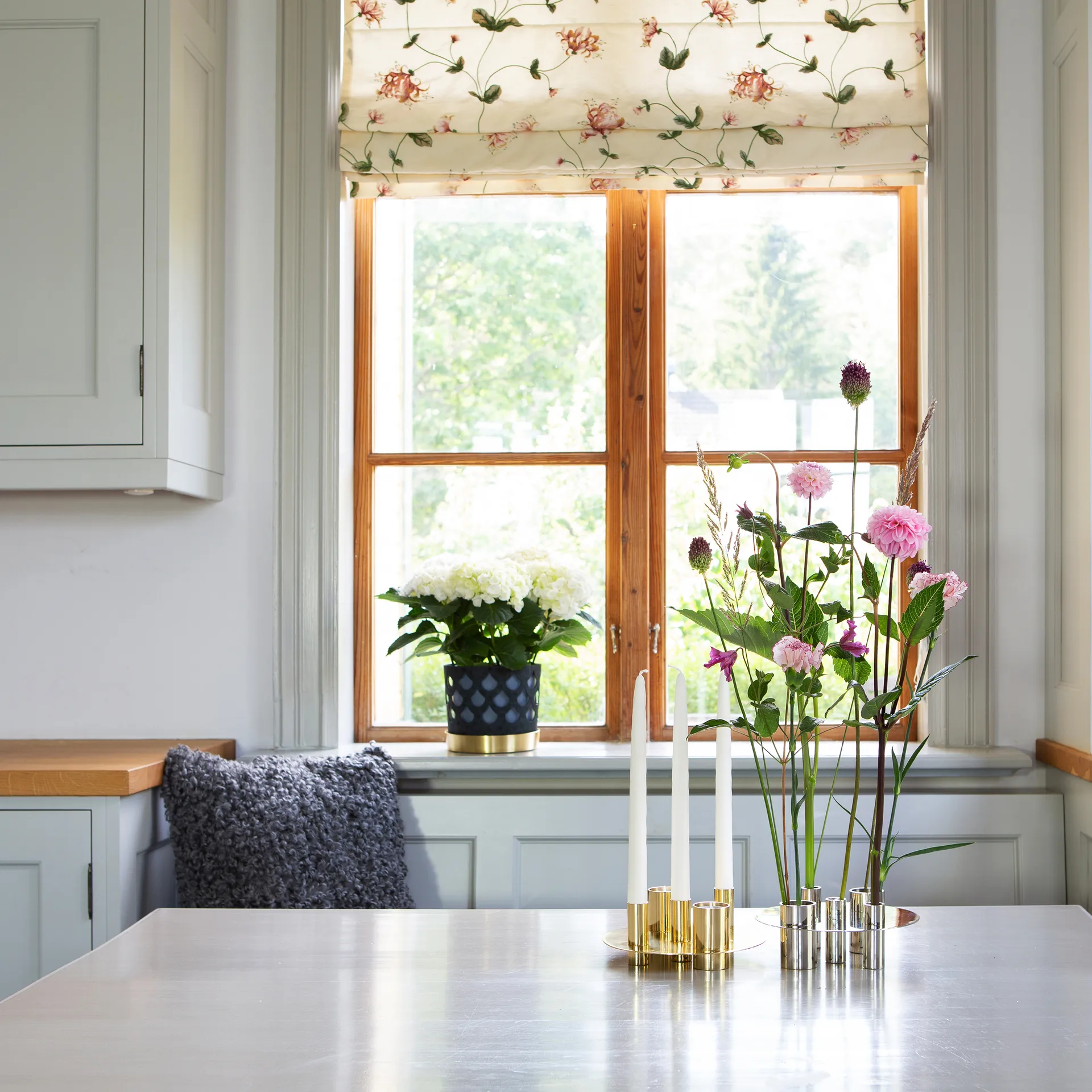 Awa kandelaar, Messing KLONG