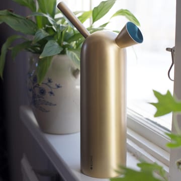 Svante waterkan - messing - KLONG
