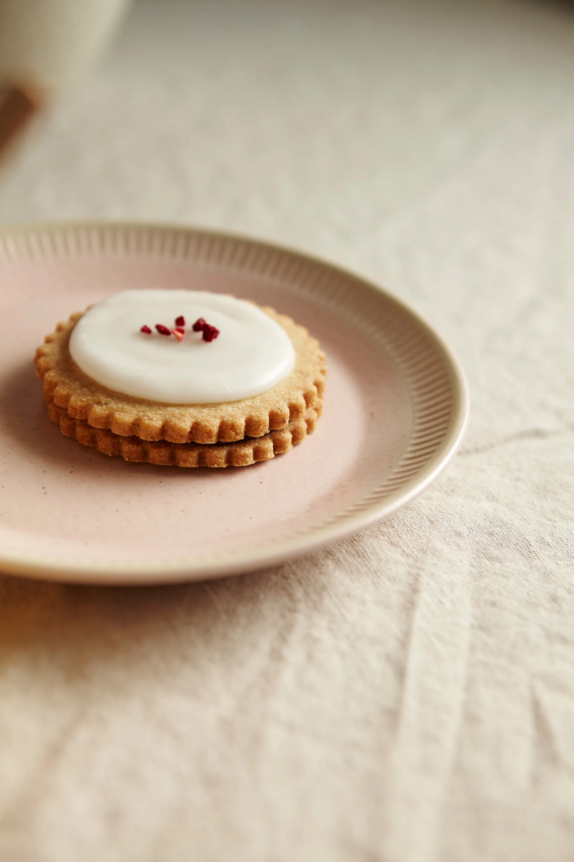 Colorit bord Ø19 cm, Roze Knabstrup Keramik