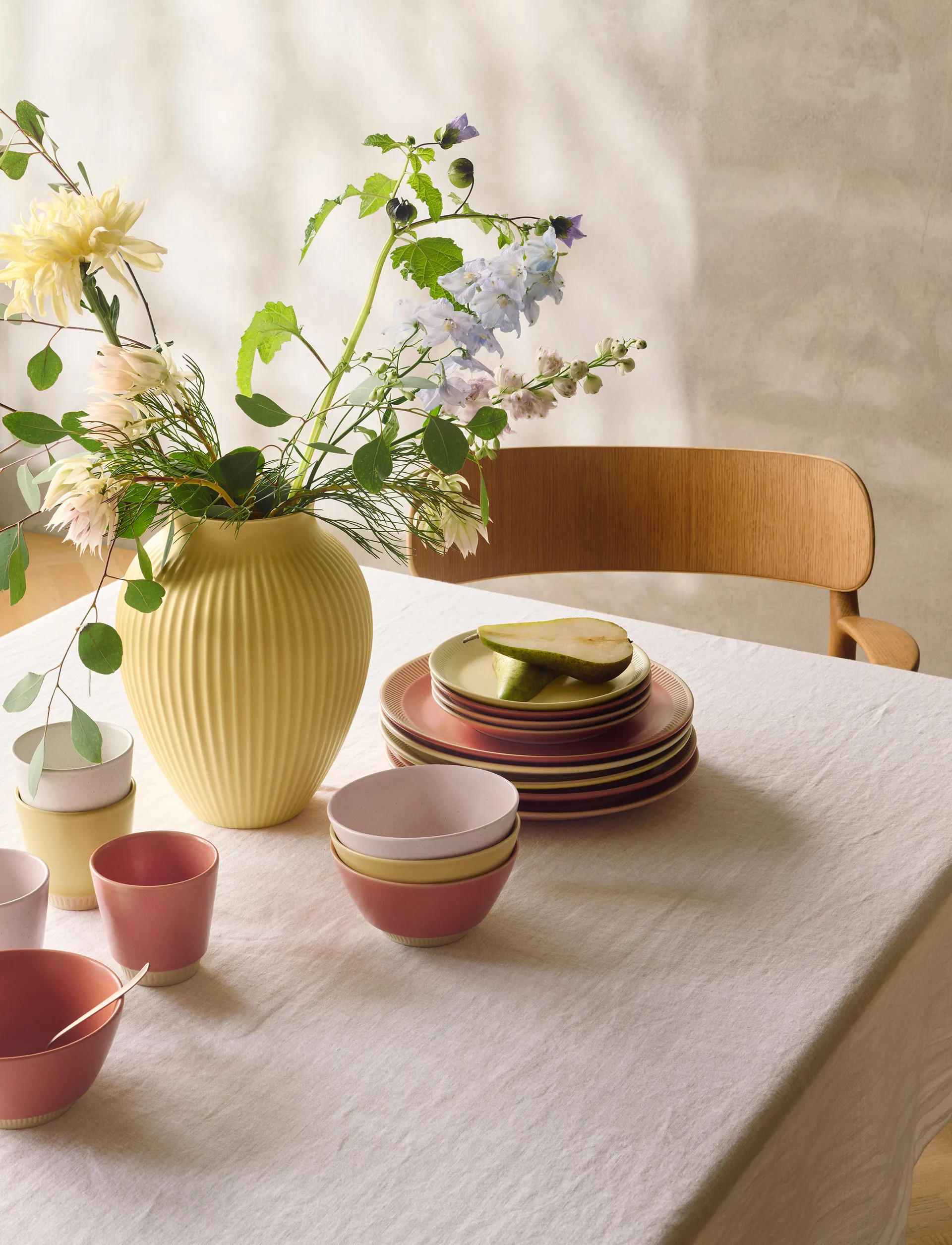 Knabstrup vaas geribbeld 27 cm, Yellow Knabstrup Keramik