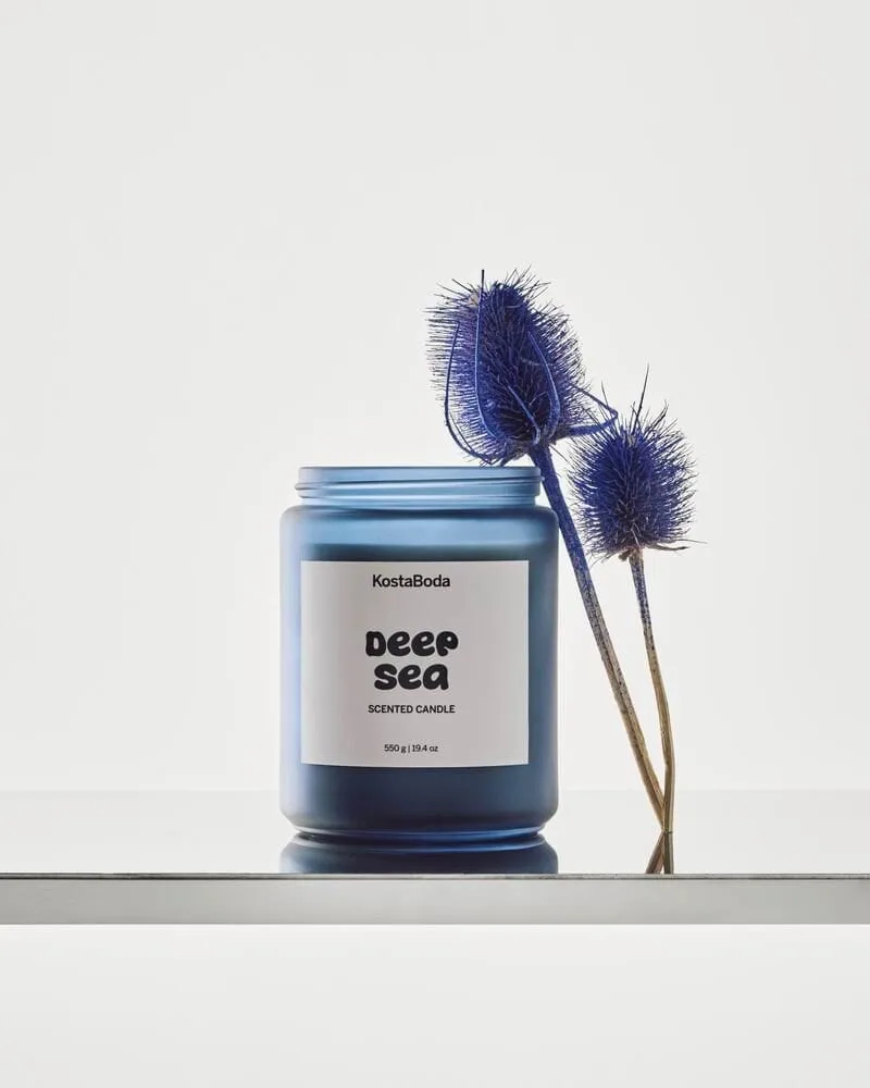Mind geurkaars, Deep Sea, 550 g Kosta Boda Mind geurkaars, Deep Sea, 550 g Kosta Boda