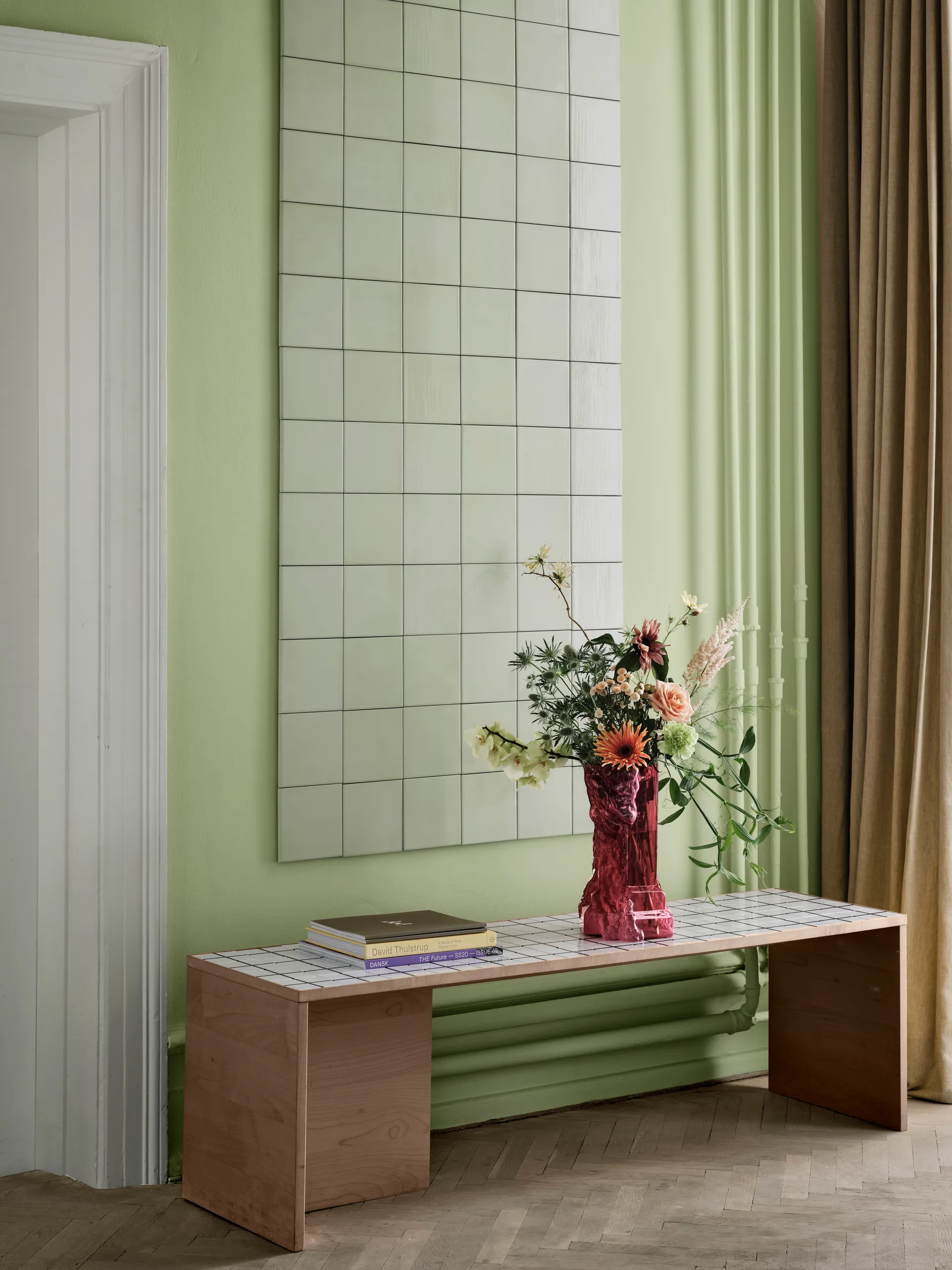 Rocky Baroque vaas 35 cm, Hot pink Kosta Boda