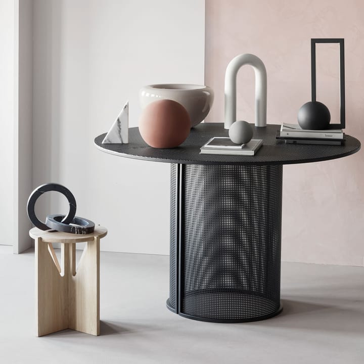 Bauhaus eettafel, beige Kristina Dam Studio