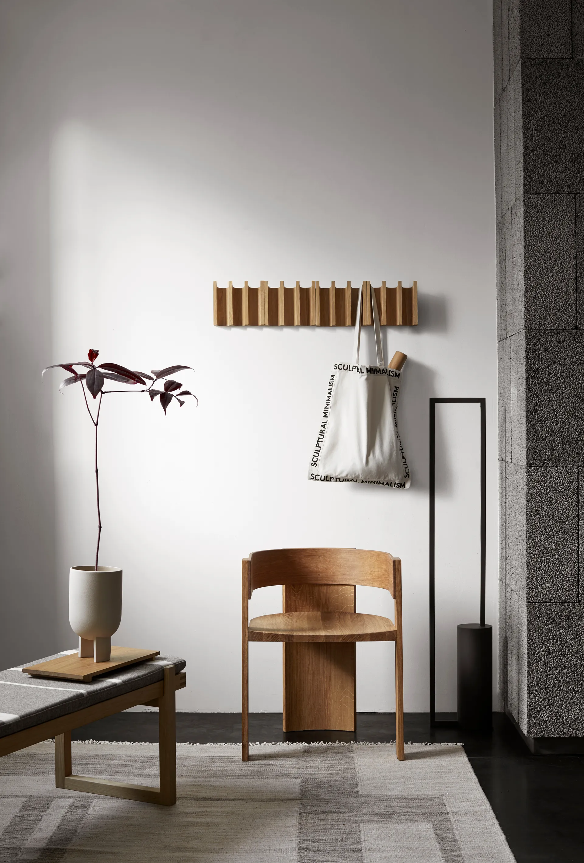 Collector stoel, Warm gelakt eik-walnoot Kristina Dam Studio