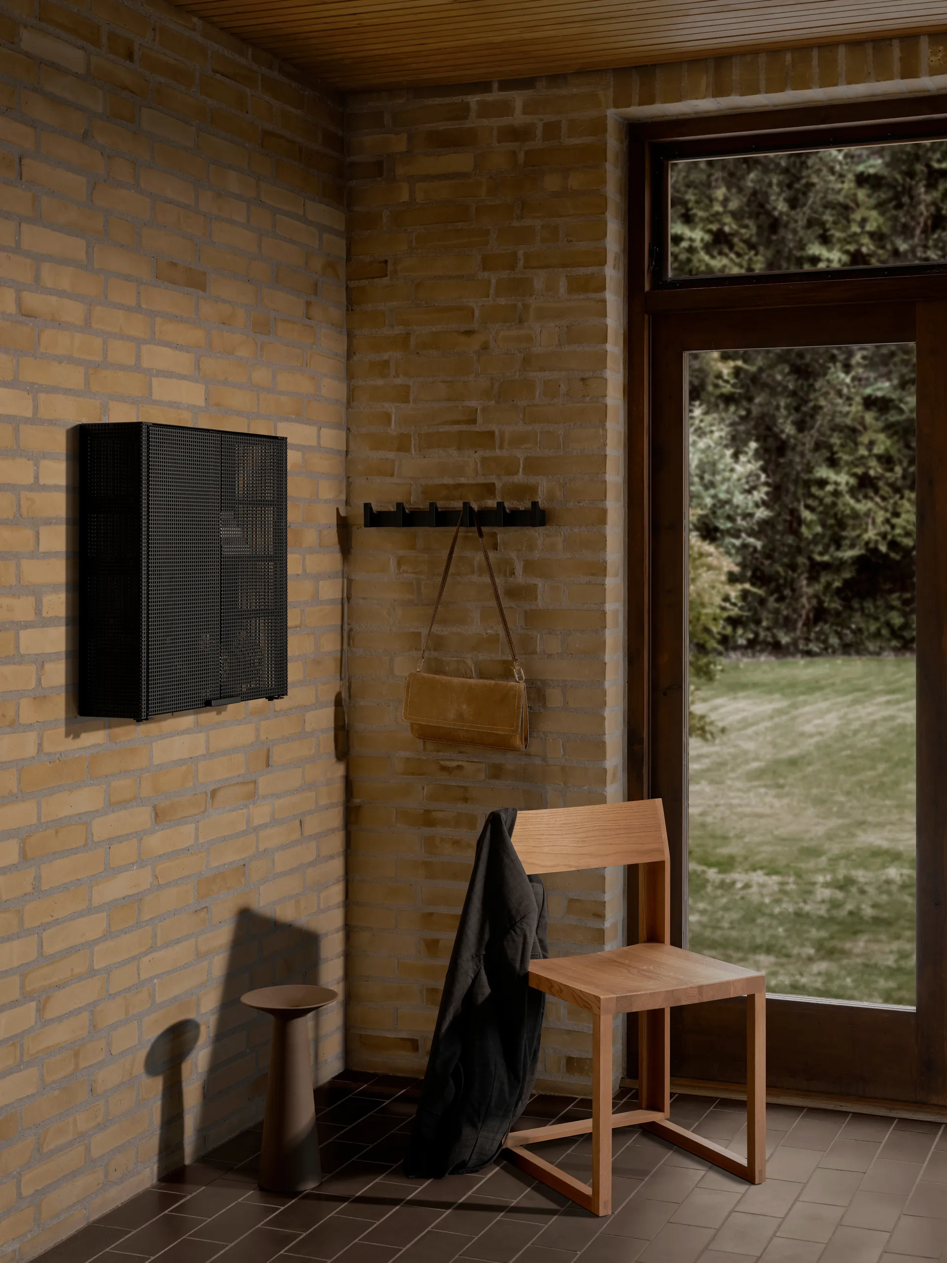 Column kapstok 49 cm, Zwartgelakt eik Kristina Dam Studio