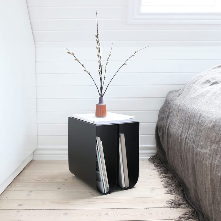 Curved bijzettafel, black Kristina Dam Studio