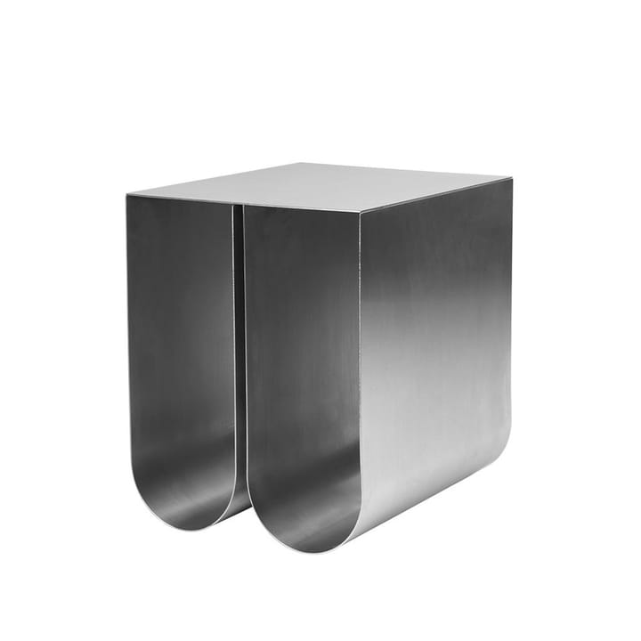 Curved bijzettafel - stainless steel - Kristina Dam Studio