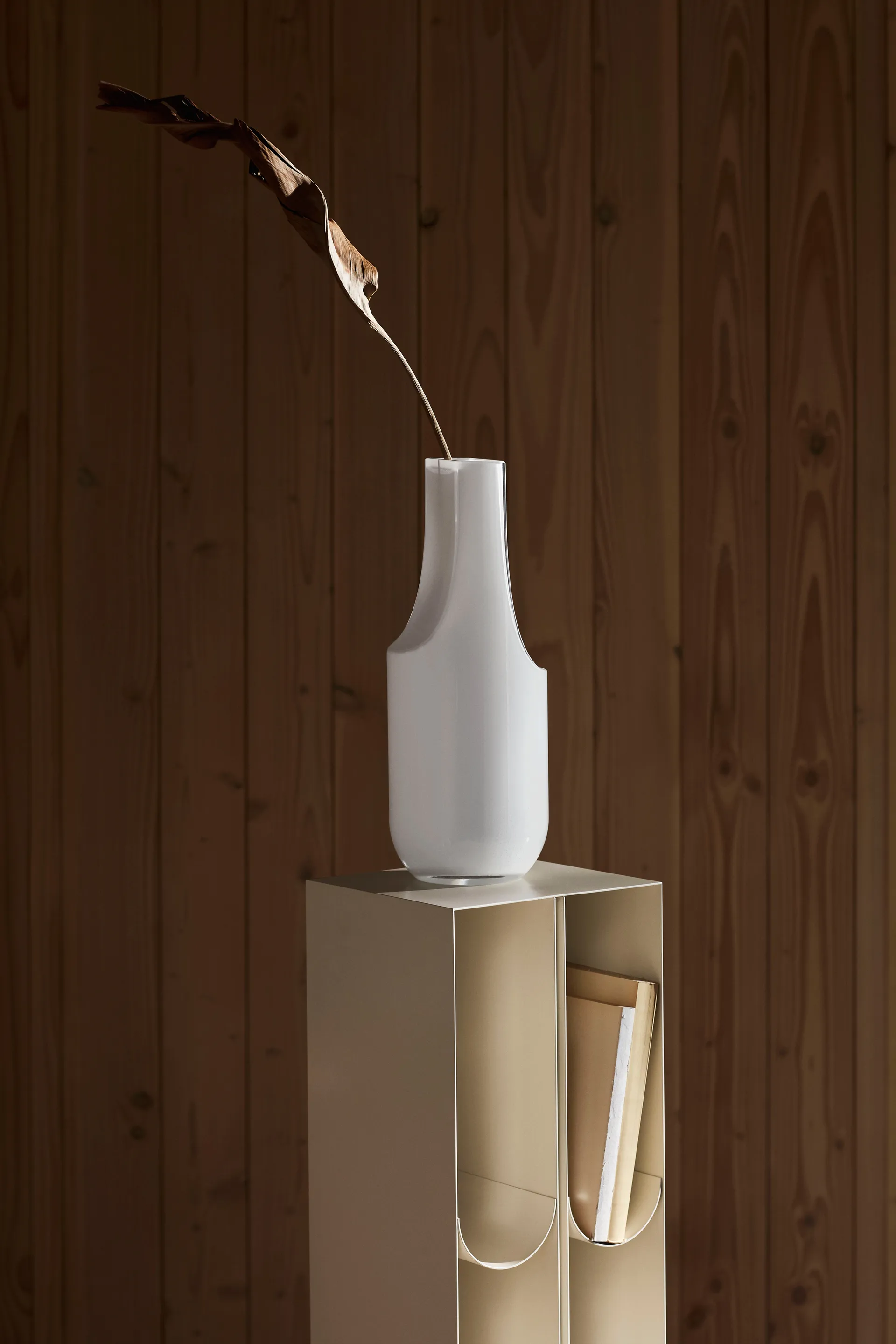 Curved sokkel, Beige Kristina Dam Studio