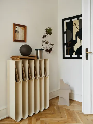 Curved sokkel - Beige - Kristina Dam Studio