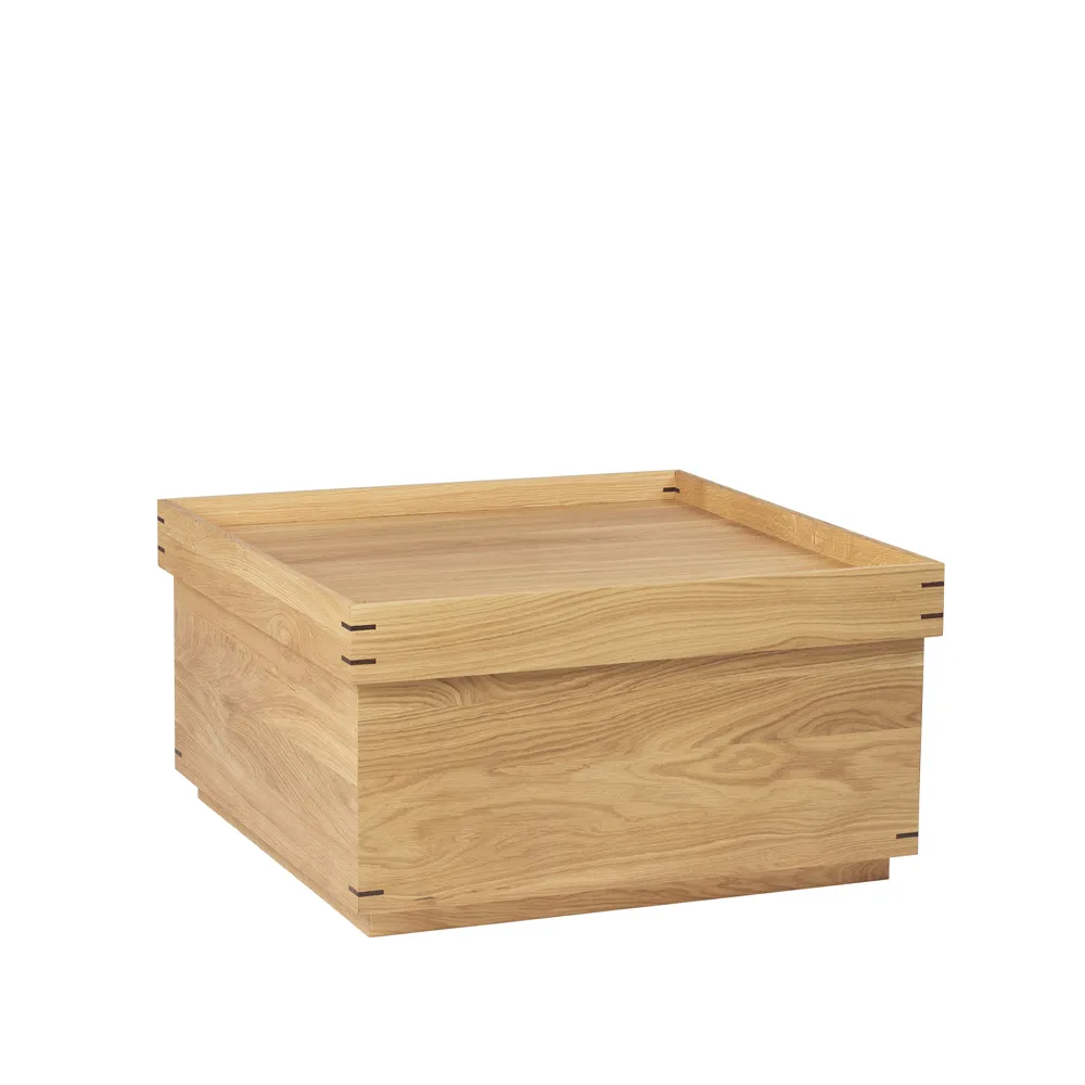 Japanese dienbladtafel 68x68 cm, dark oak, large Kristina Dam Studio