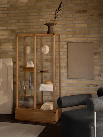 Japanese vitrinekast large - Warm geolied eik - Kristina Dam Studio