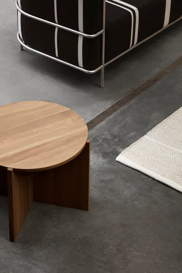 Simple salontafel Ø52 cm - Warm gelakt eikenhout - Kristina Dam Studio