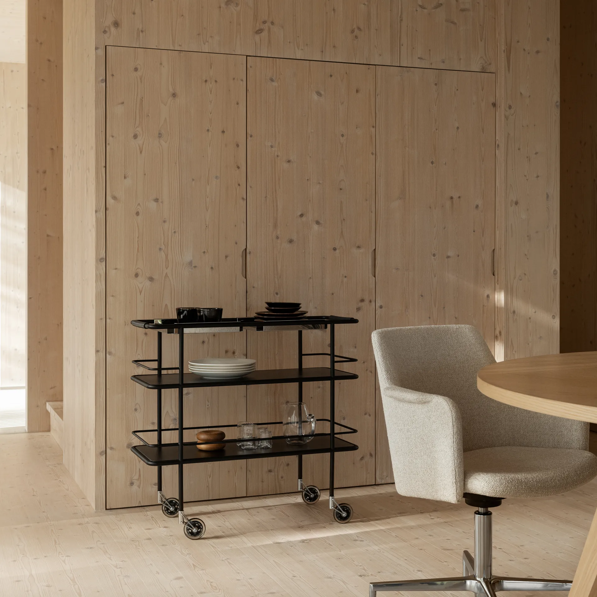 Cargo Support serveerwagen, Zwart Lammhults