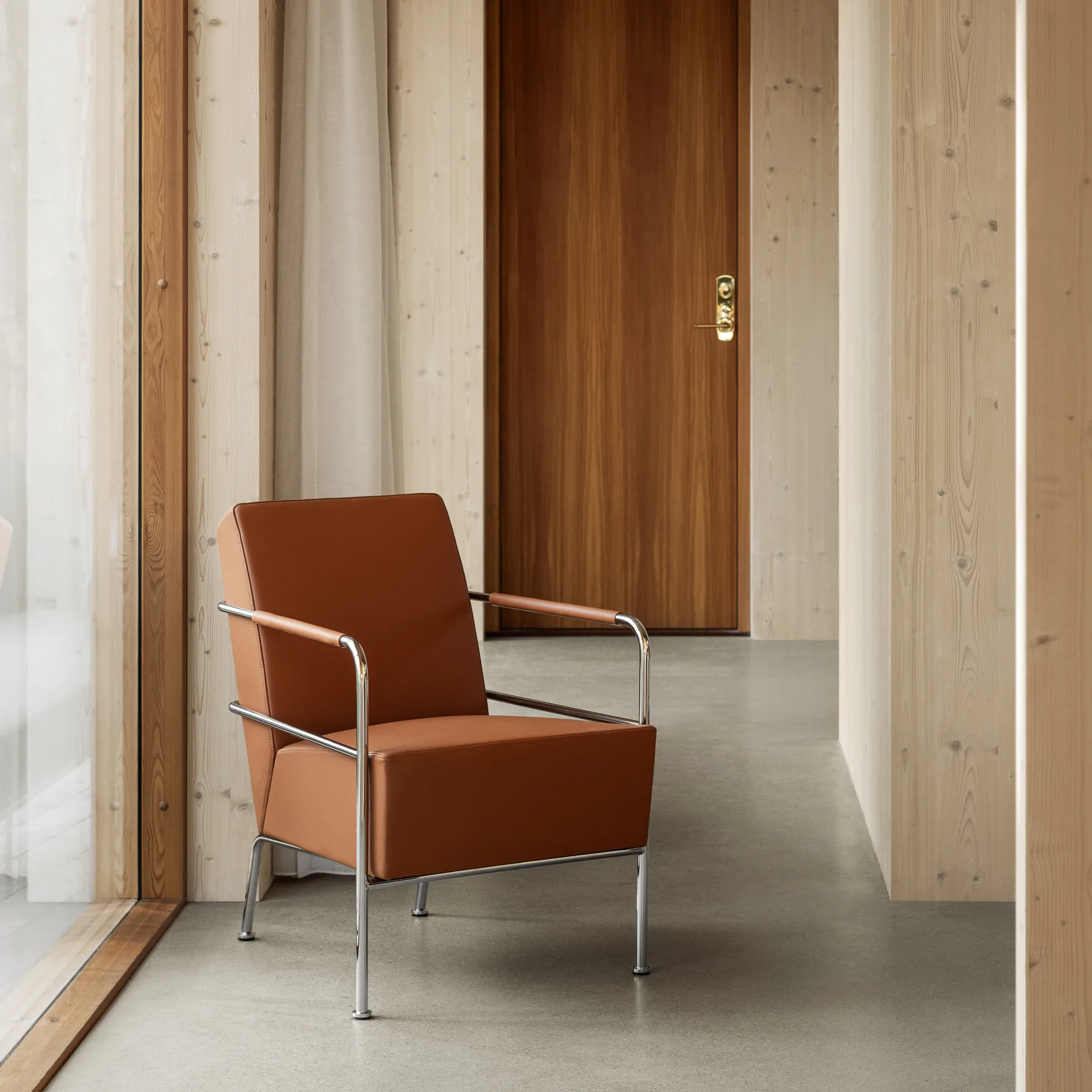 Cinema fauteuil, Elmo Nordic leer Cognac - chromen onderstel Lammhults