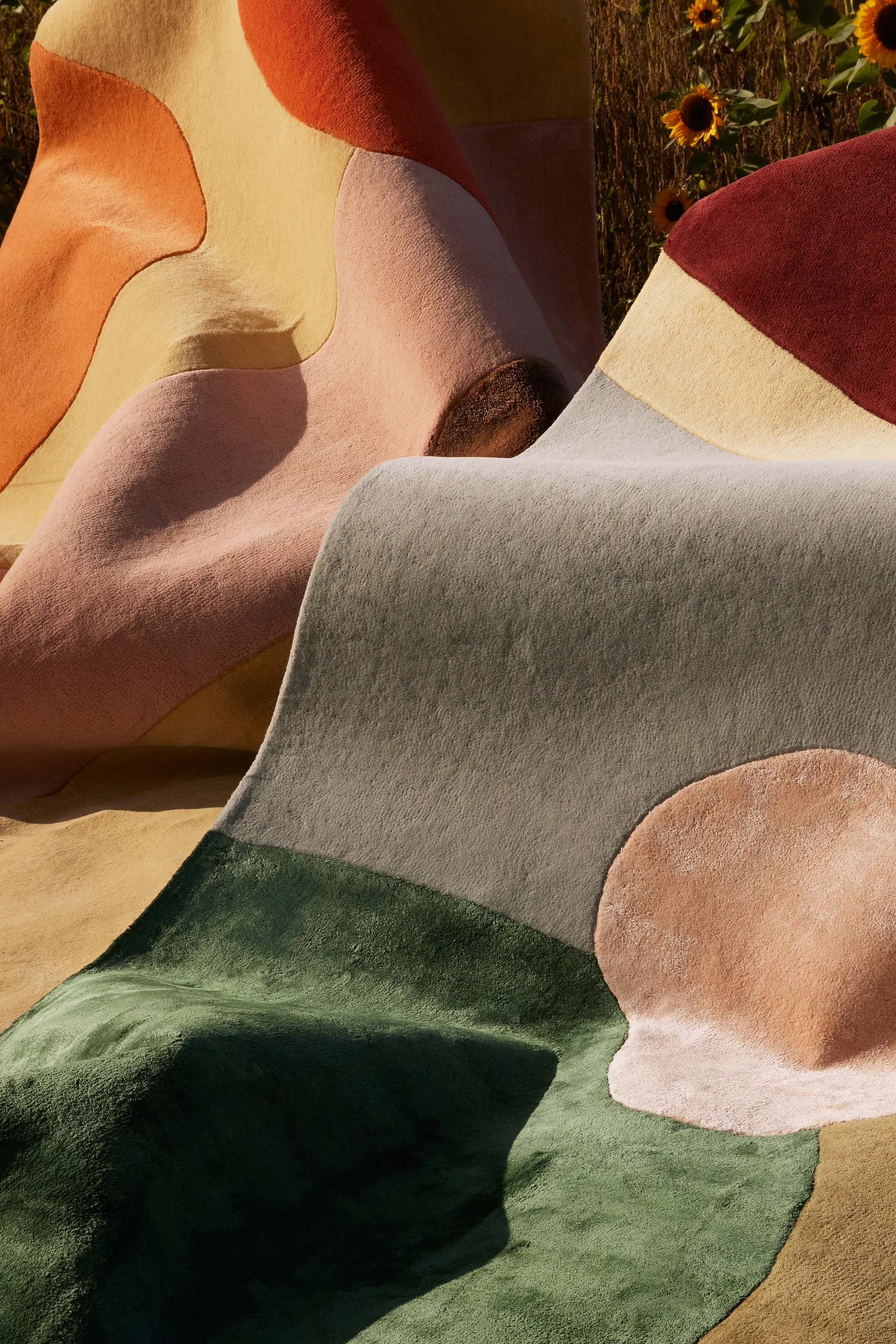 Sleeping Flower wollen vloerkleed, 200x300 cm Layered