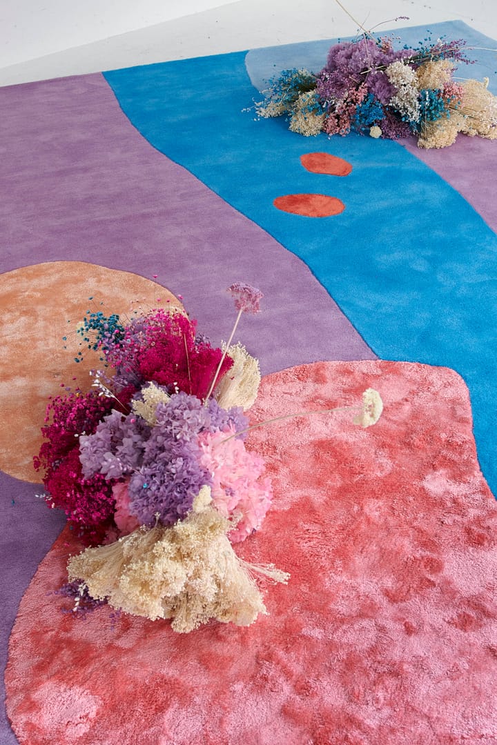 Sleeping Flower wollen vloerkleed, 250x350 cm Layered