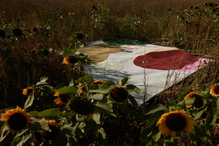 Sleeping Flower wollen vloerkleed, 250x350 cm Layered