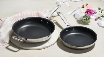 Le Creuset koekenpannenset met antiaanbaklaag - Roestvrij staal, 2 delen - Le Creuset