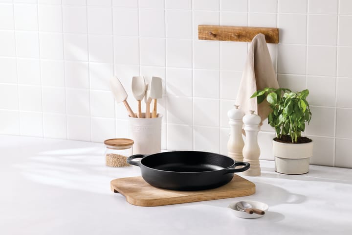 Signature Everyday pan 28 cm, Matte black Le Creuset