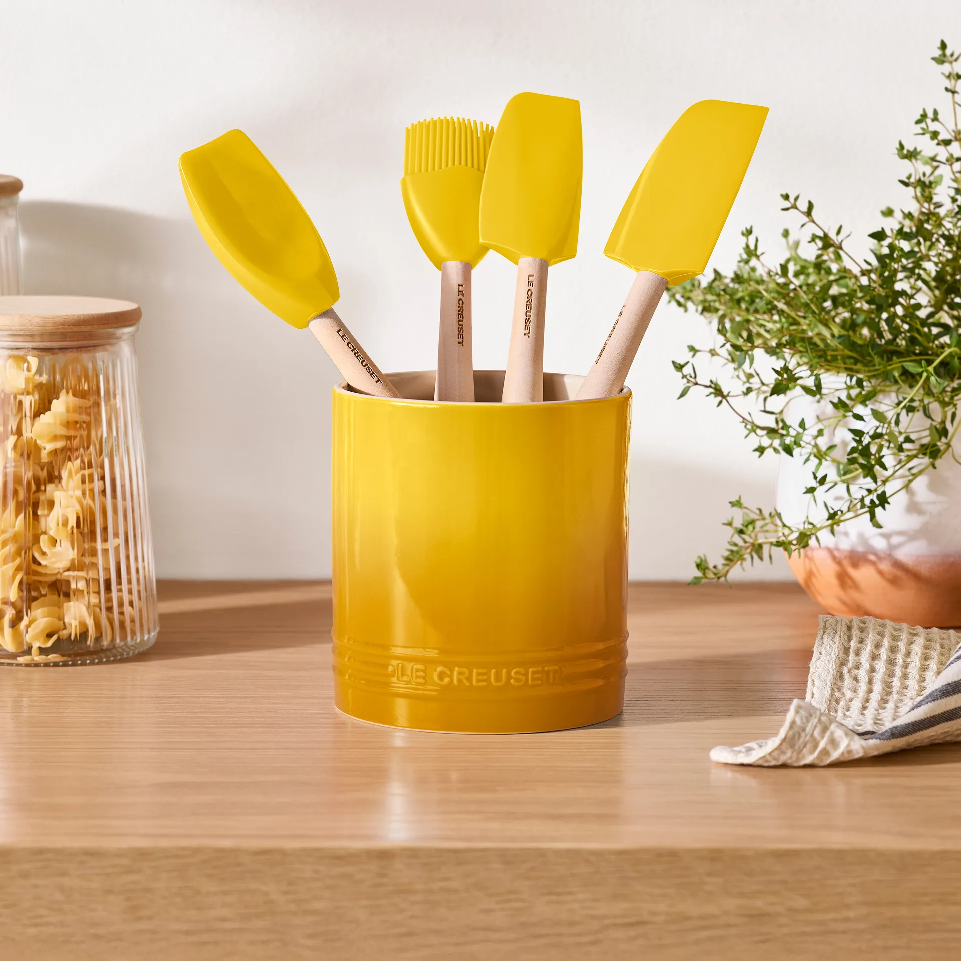 Signature stoneware bestek- en keukengerei-mok 1.1 L, Nectar Le Creuset