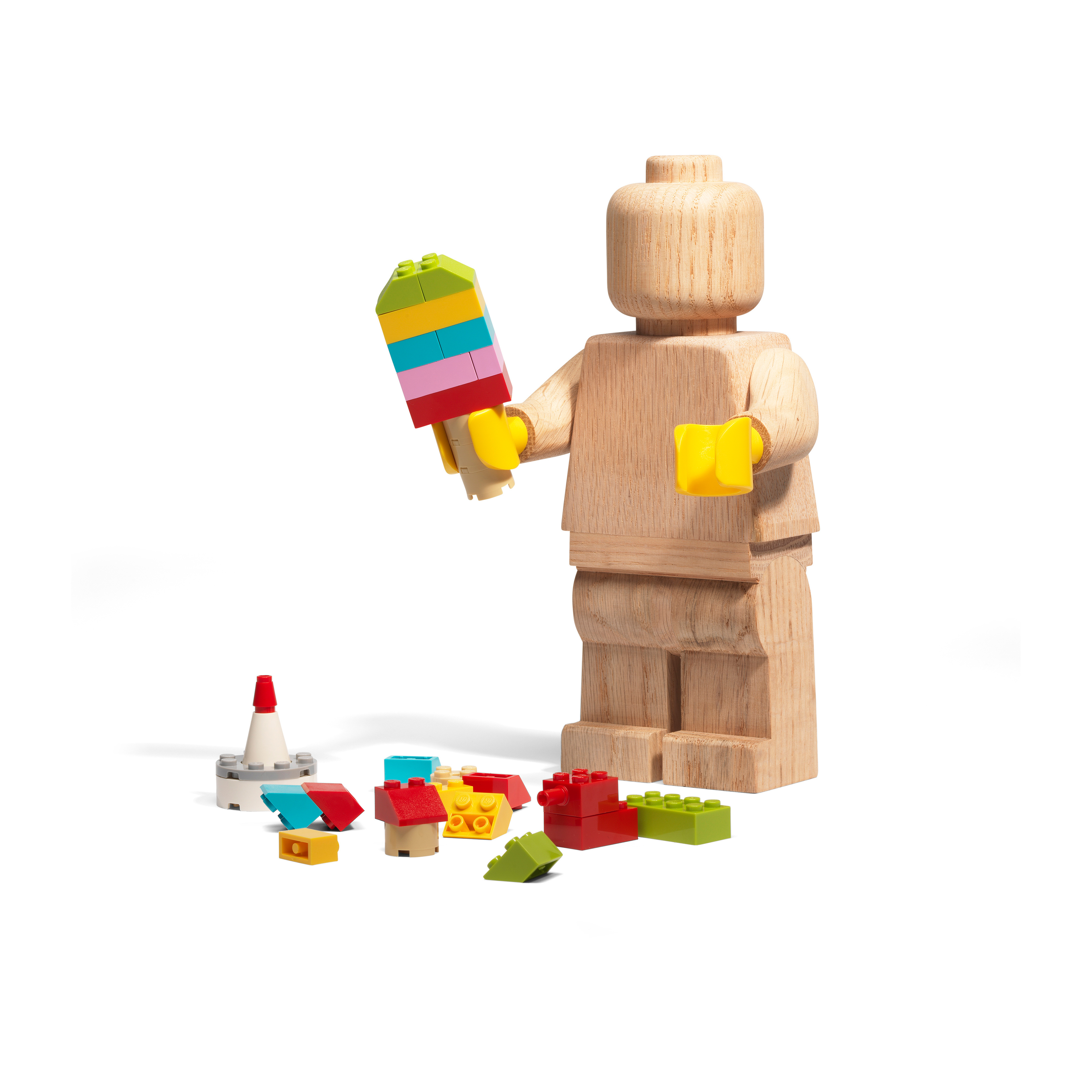 LEGO houten minifiguur van - NordicNest.nl