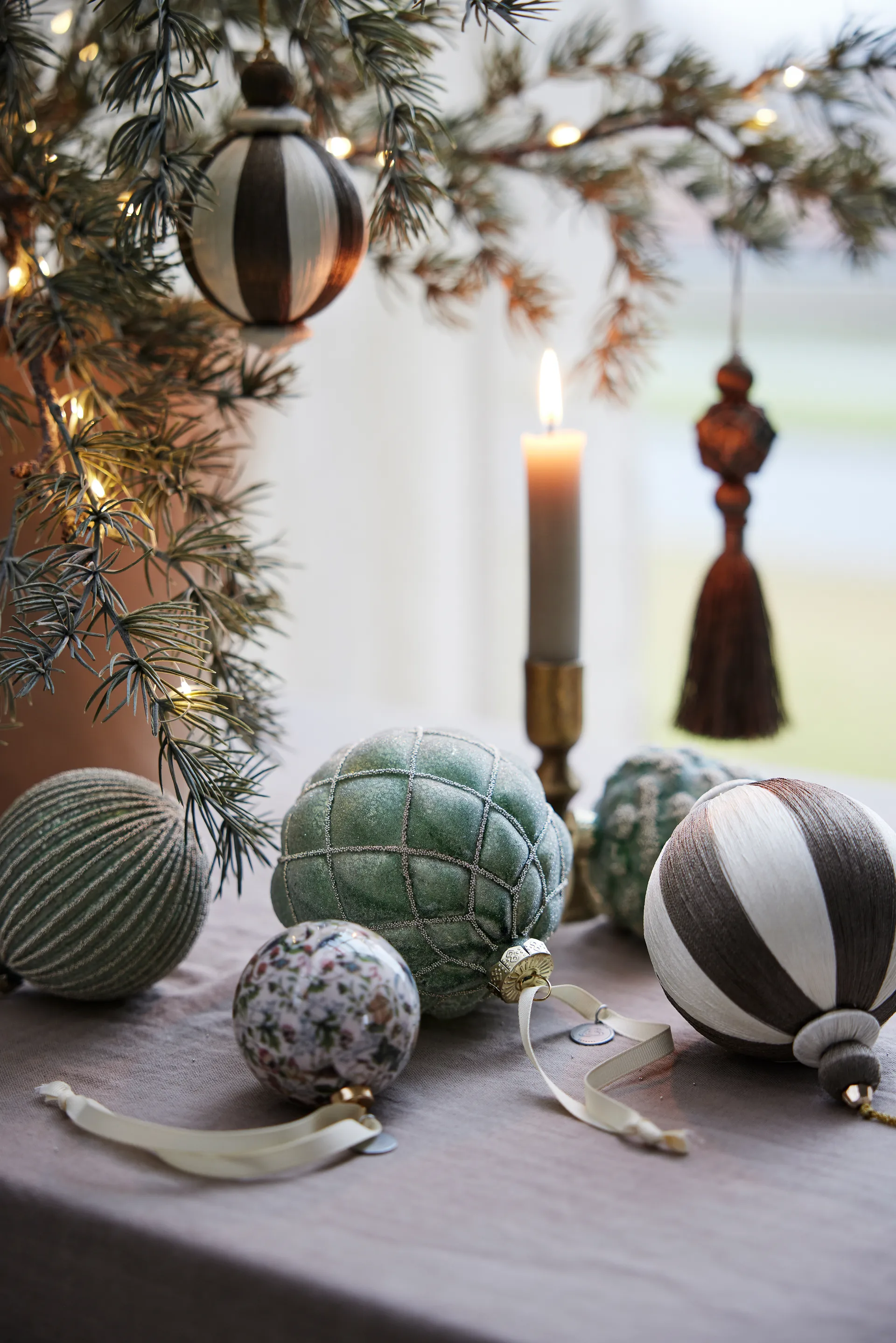 Agnes kerstbal Ø10 cm, Off-white-bruin Lene Bjerre