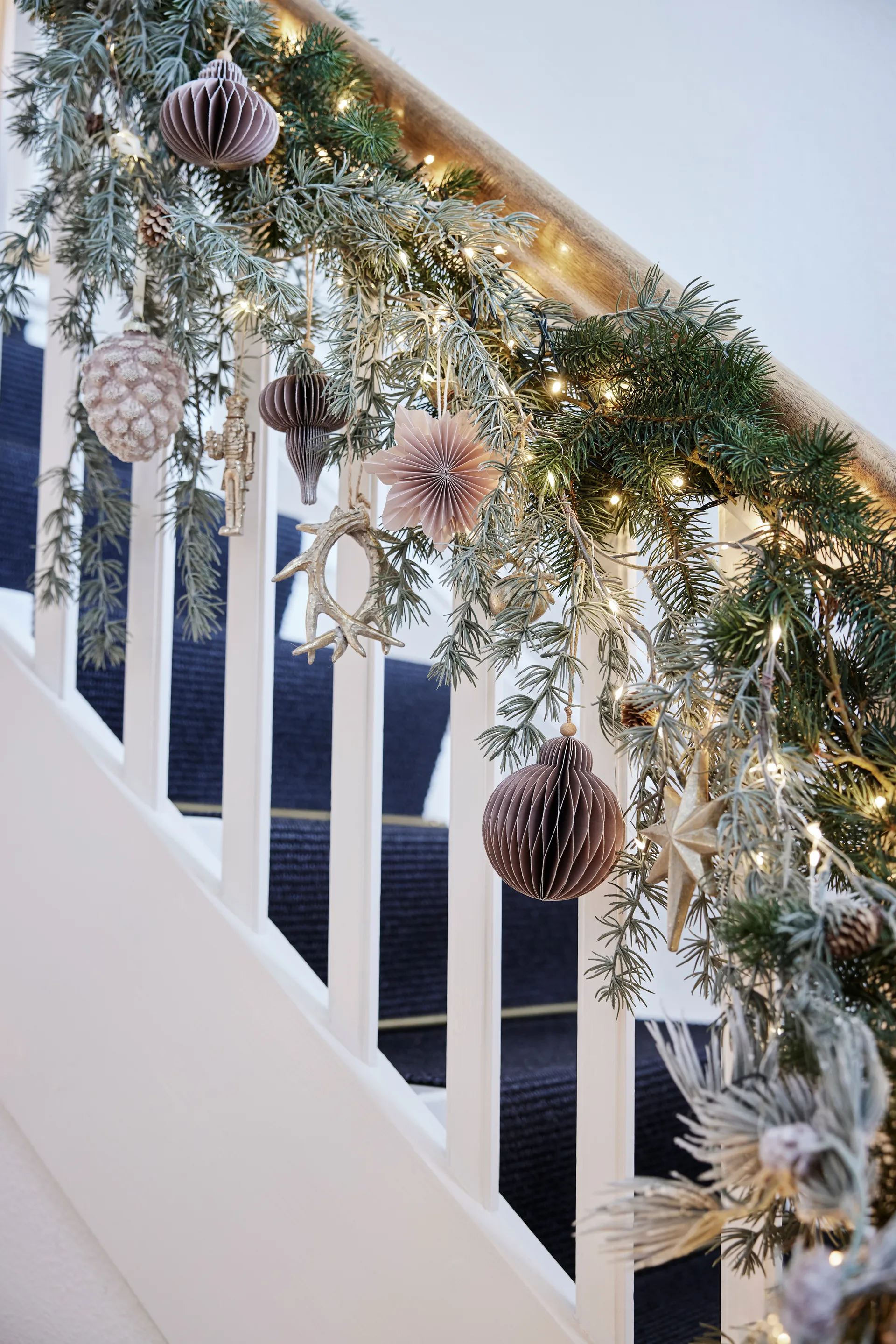 Paline decoratiehanger Ø10 cm, Donkerrose-zilver Lene Bjerre